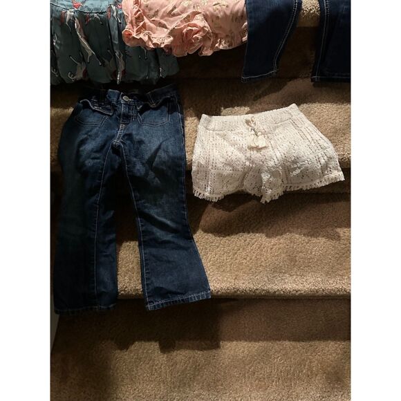 Bundle of Girls Mixes Clothes (Jacket, Dresses, Bottoms) Size 4/4T - Picture 3 of 9